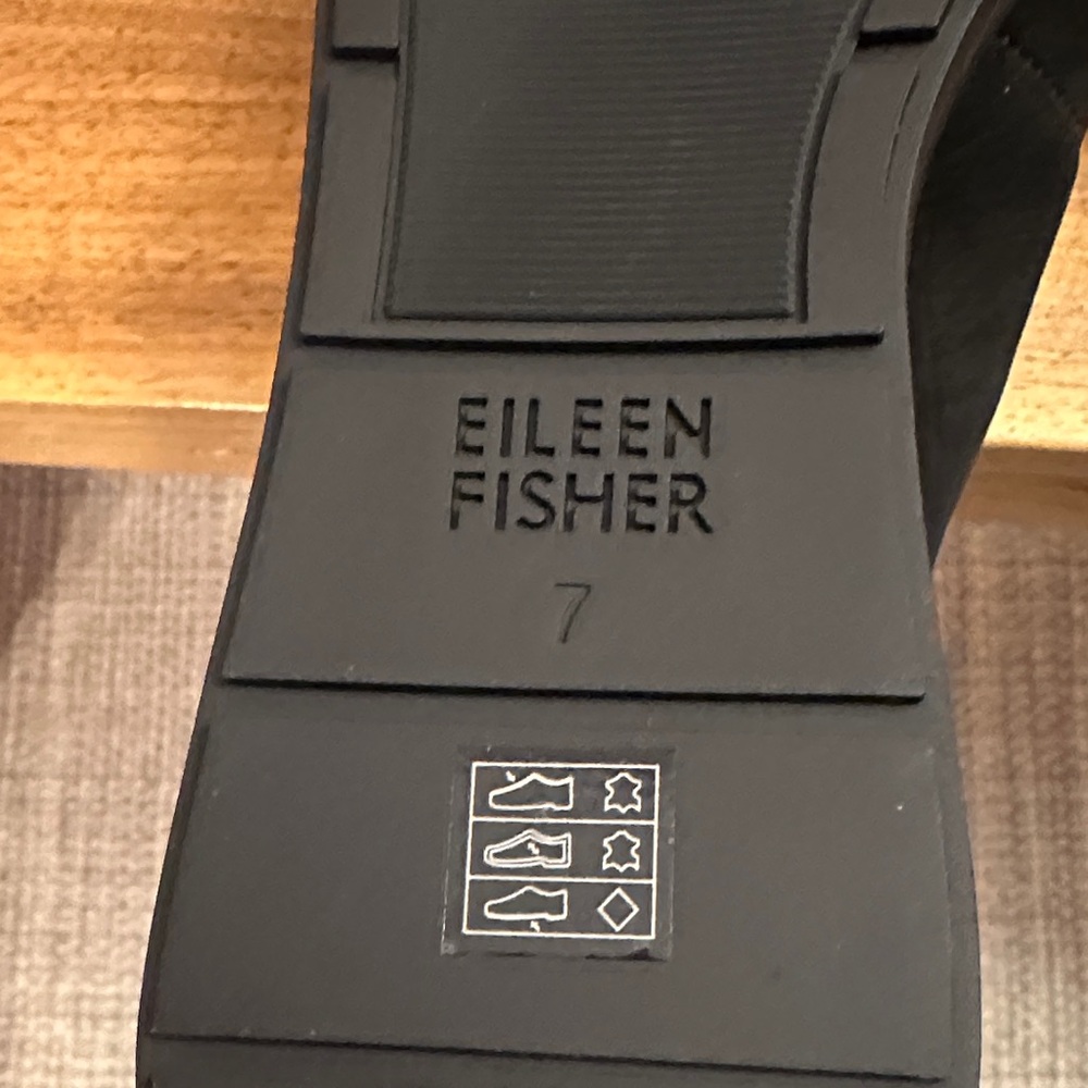 Eileen Fisher Women's Black Pointed Shoes size 7. - Picture 8 of 9